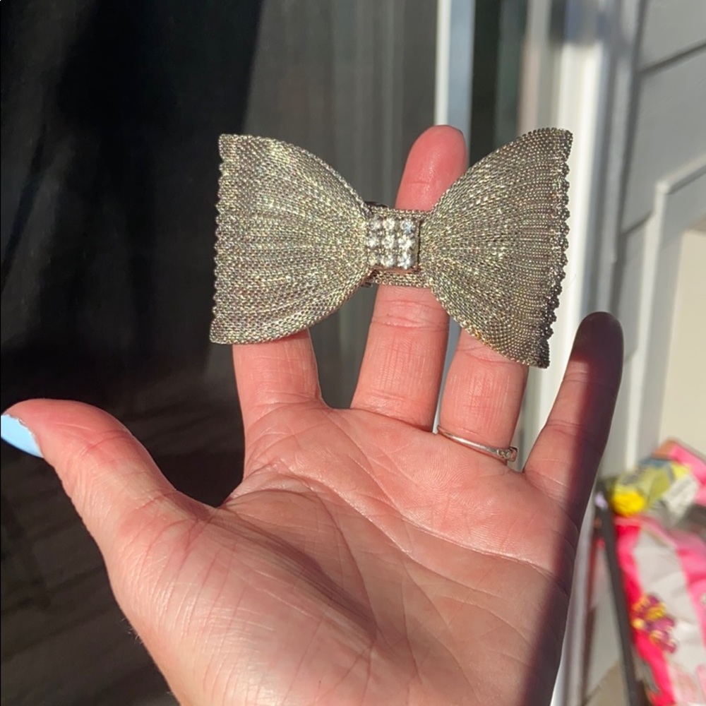 Bow bracelet